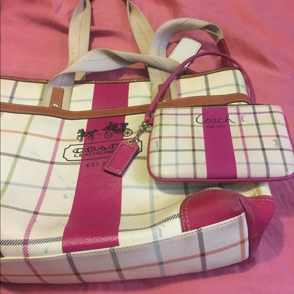 Coach handbag and wristlet set - Picture 1 of 3